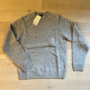Uniqlo lambswool crew neck sweater.